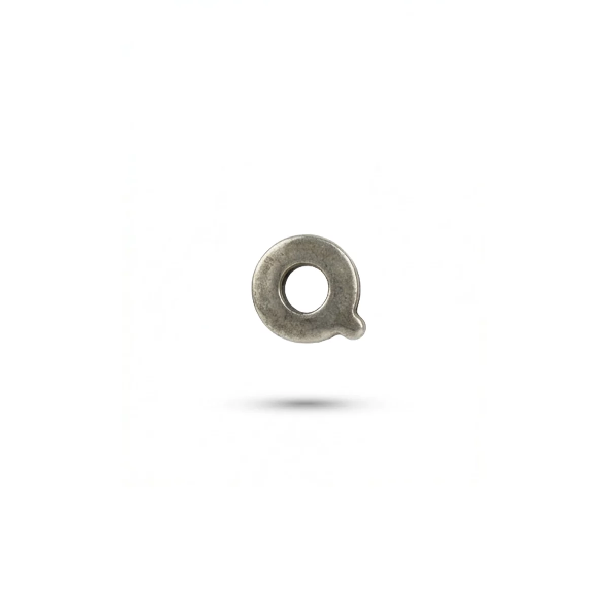 Charm lettera Q silver