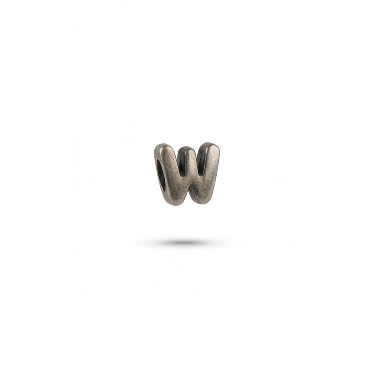 Charm lettera W silver